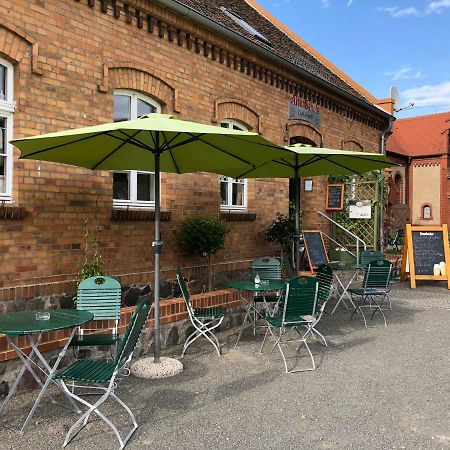 Alte Schule Cafe Und Pension Drehna Exteriér fotografie
